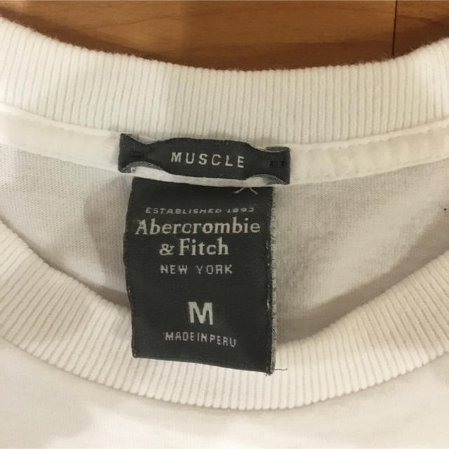 Abercrombie&Fitch(アバクロンビーアンドフィッチ)のアバクロンビー&フィッチ　Tシャツ メンズのトップス(Tシャツ/カットソー(半袖/袖なし))の商品写真