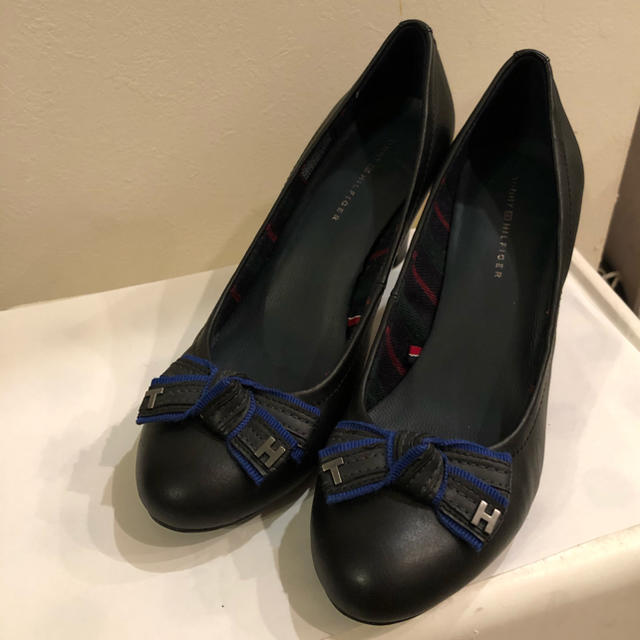 TOMMY HILFIGER(トミーヒルフィガー)のトミーヒルフィガー　パンプス レディースの靴/シューズ(ハイヒール/パンプス)の商品写真