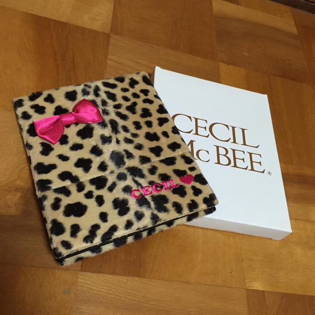 CECIL McBEE(セシルマクビー)のCECIL Mc BEE ミラー インテリア/住まい/日用品のインテリア小物(卓上ミラー)の商品写真