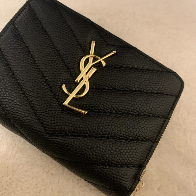 Saint Laurent(サンローラン)の※たまさん様専用　イブサンローラン　折り財布 レディースのファッション小物(財布)の商品写真