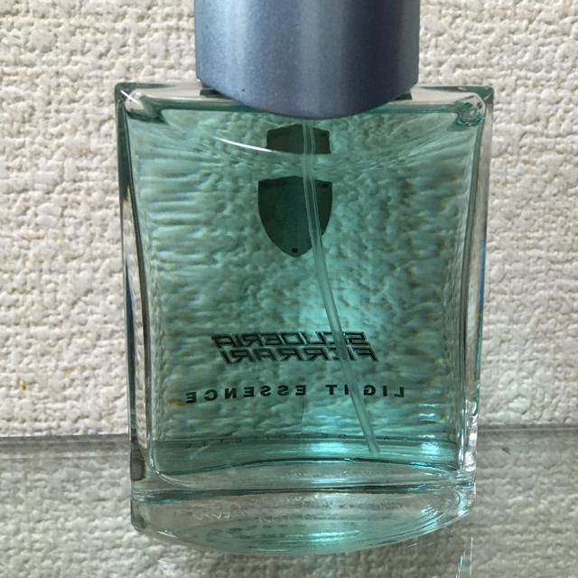 Ferrari(フェラーリ)の【香水】Ferrari light essence EDT SP 75ml  コスメ/美容の香水(香水(男性用))の商品写真