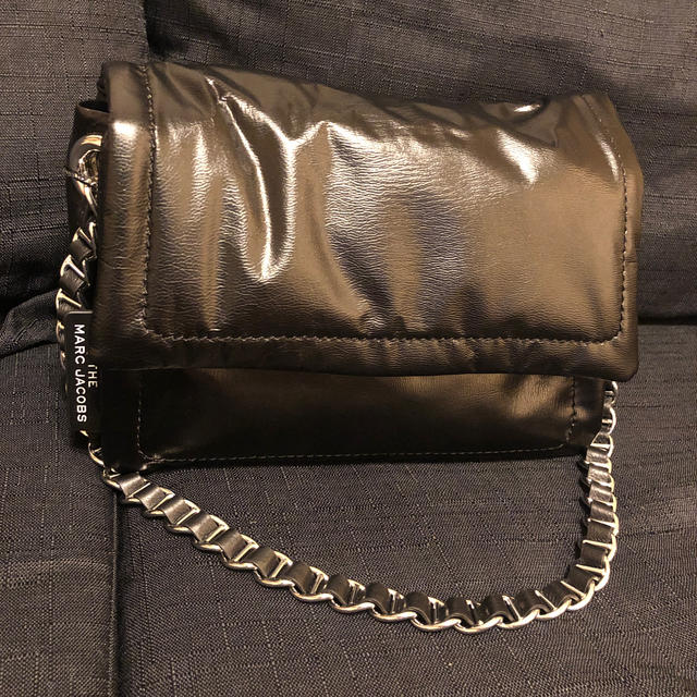 MARC JACOBS(マークジェイコブス)の新品未使用　Marc jacobs pillow bag $495 レディースのバッグ(ショルダーバッグ)の商品写真