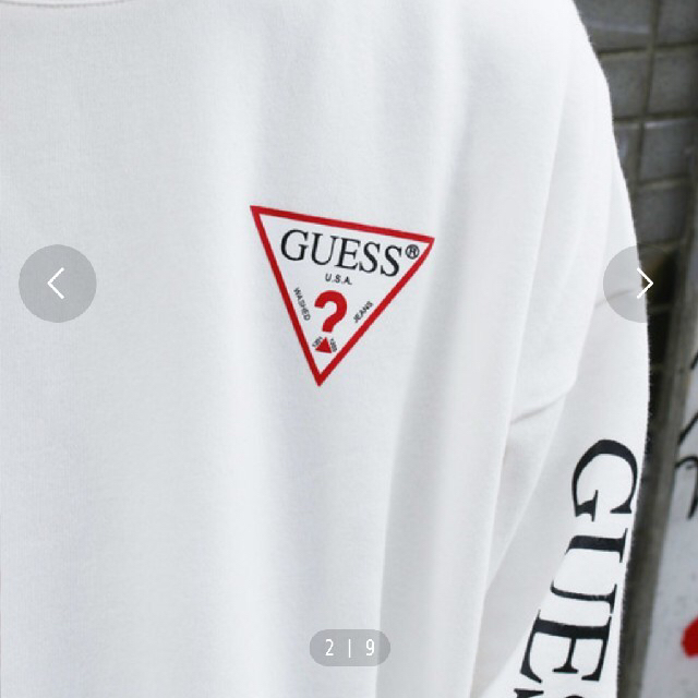 GUESS(ゲス)のGUESS ゲス トレーナー レディースのトップス(トレーナー/スウェット)の商品写真