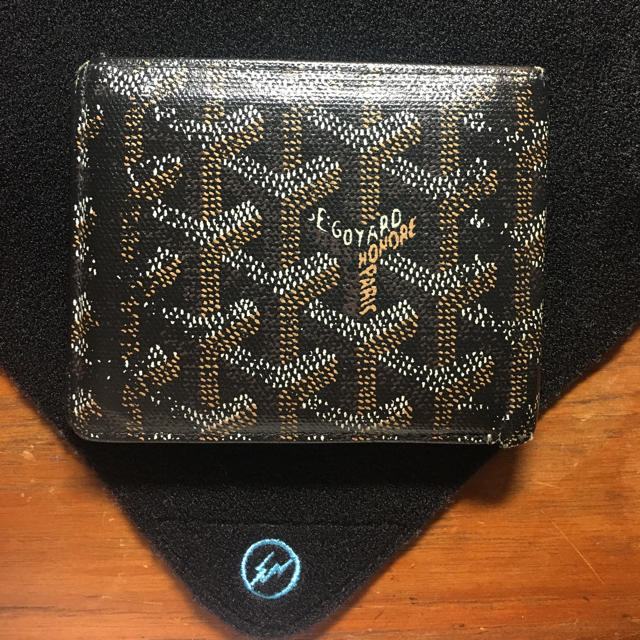 GOYARD(ゴヤール)のゴヤール　GOYARD 二つ折財布　小銭入無　札入　使用感強目　男性商品　中古 メンズのファッション小物(折り財布)の商品写真