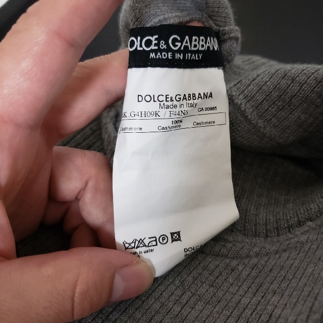 DOLCE&GABBANA(ドルチェアンドガッバーナ)のDOLCE&GABBANAドルチェ&ガッバーナカシミア100ニットキャップ メンズの帽子(ニット帽/ビーニー)の商品写真