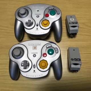 ニンテンドーゲームキューブ(ニンテンドーゲームキューブ)の【2組セット】ゲームキューブ用ワイヤレスコントローラ ウェーブバード シルバー(家庭用ゲーム機本体)