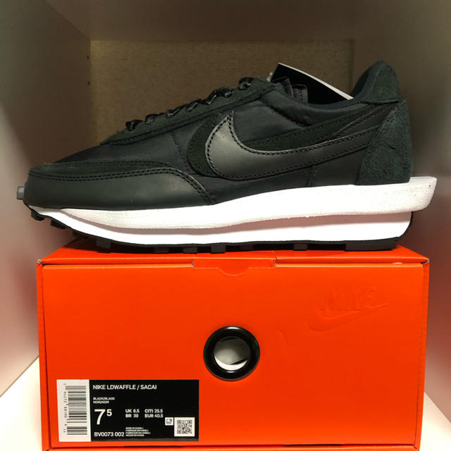 nike sacai ldwaffle 25.5靴/シューズ