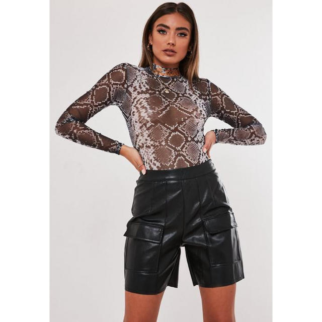 MISSGUIDED★FAUX LEATHER UTILITY SHORTS88cm股上