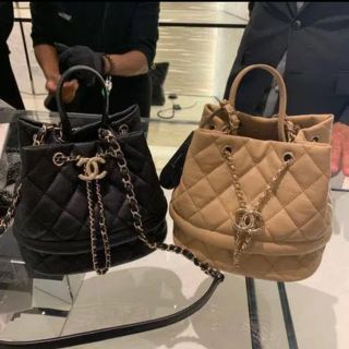 シャネル(CHANEL)の新作シャネル♡新品同様入手困難♡巾着キャビアスキン2way チェーンショルダー(ショルダーバッグ)