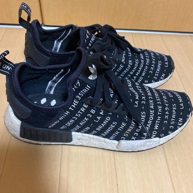 adidas アディダス NMD R1