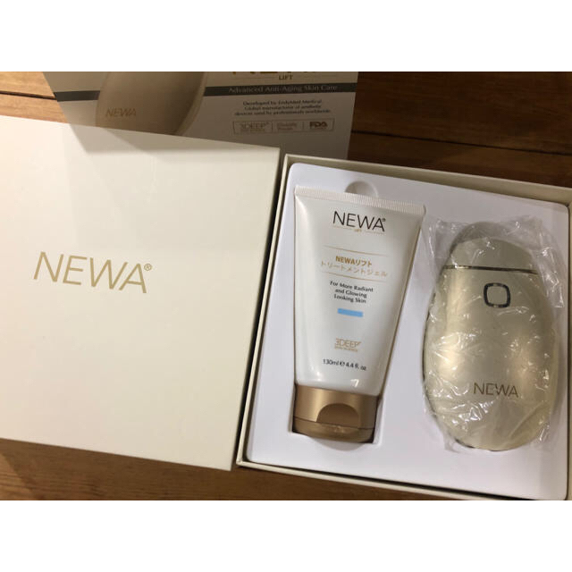 newaリフト　パールホワイト スマホ/家電/カメラの美容/健康(フェイスケア/美顔器)の商品写真