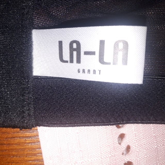 LaLa　補正ブラジャー レディースの下着/アンダーウェア(ブラ)の商品写真