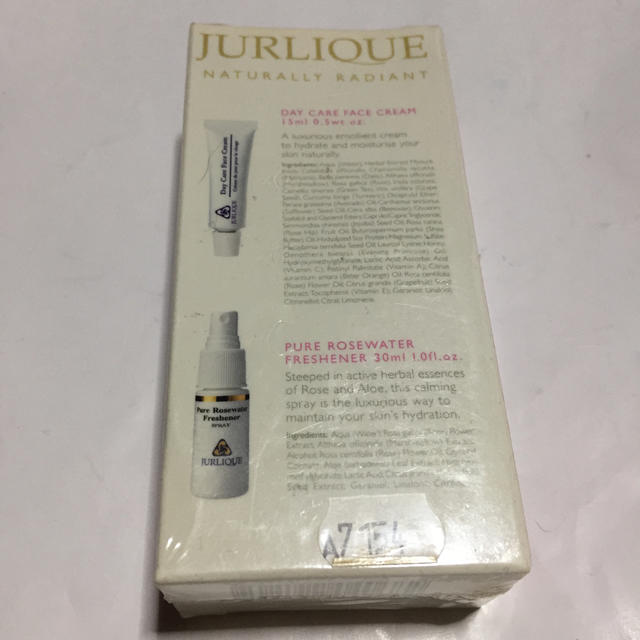 Jurlique(ジュリーク)のJURLIQUE（ジュリーク）NATURALLY RADIANT コスメ/美容のスキンケア/基礎化粧品(美容液)の商品写真