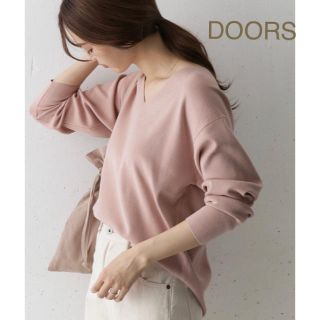 アーバンリサーチドアーズ(URBAN RESEARCH DOORS)の新品🍀DOORS Vネックルーズニット PINK(ニット/セーター)