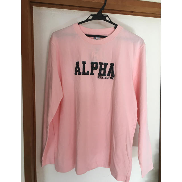 ALPHA INDUSTRIES(アルファインダストリーズ)のメンズ　長袖Tシャツ　alpha  L  薄ピンク色 メンズのトップス(Tシャツ/カットソー(七分/長袖))の商品写真