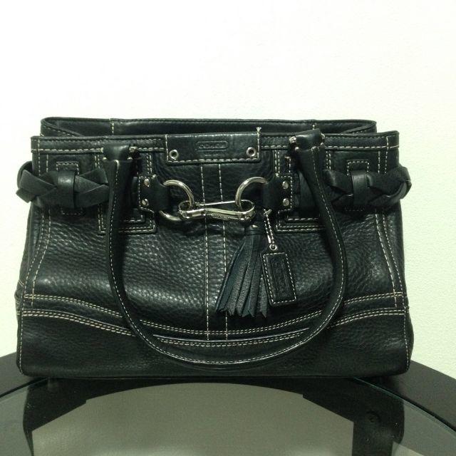 COACH - ねこねこ2525 コーチ ペブルド レザー ♡ トートバッグ 黒 美品 ♡