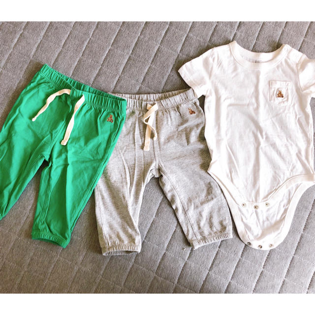 babyGAP(ベビーギャップ)のgapセット キッズ/ベビー/マタニティのベビー服(~85cm)(ロンパース)の商品写真