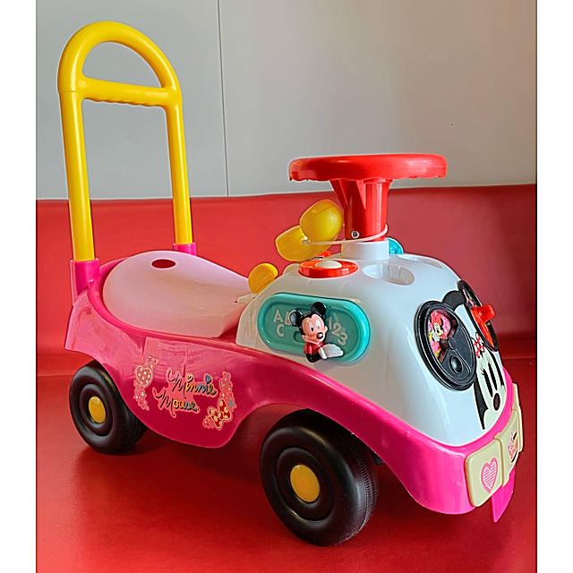 Disney(ディズニー)のミニーマウス手押し車チクタクライド 乗用玩具 アイデス キッズ/ベビー/マタニティのおもちゃ(手押し車/カタカタ)の商品写真