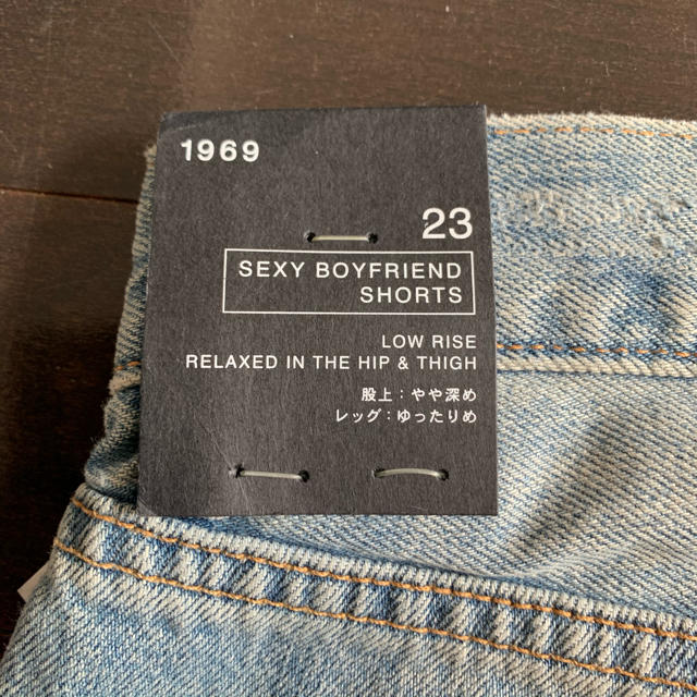 GAP(ギャップ)のGAP SEXY BOYFRIENDショートパンツ レディースのパンツ(ショートパンツ)の商品写真