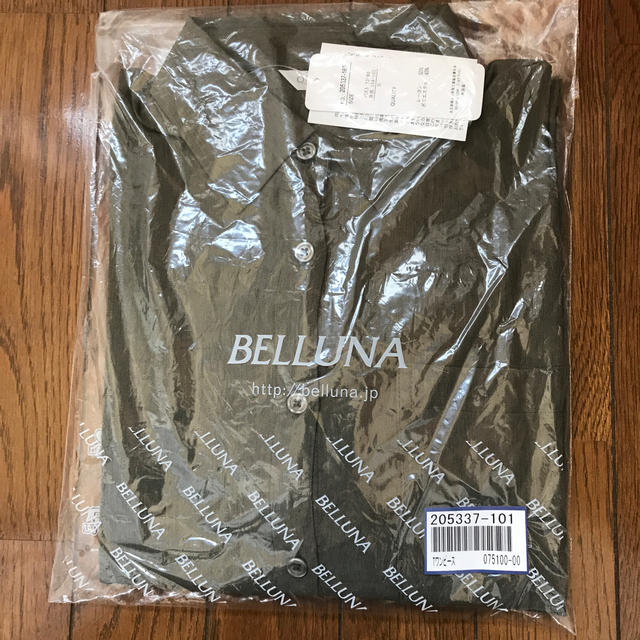 Belluna(ベルーナ)のジーラ シャツワンピース レディースのワンピース(ひざ丈ワンピース)の商品写真