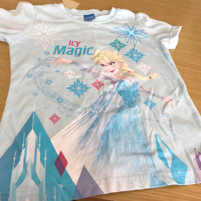 西松屋(ニシマツヤ)のアナと雪の女王　Tシャツ キッズ/ベビー/マタニティのキッズ服女の子用(90cm~)(Tシャツ/カットソー)の商品写真