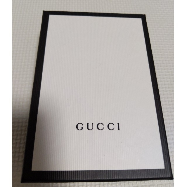 Gucci(グッチ)のGUCCI　空箱　小さめ インテリア/住まい/日用品のインテリア小物(小物入れ)の商品写真