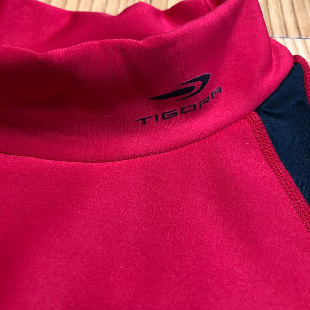 TIGORA(ティゴラ)のゴルフ　アンダーシャツ スポーツ/アウトドアのゴルフ(ウエア)の商品写真