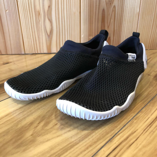 NIKE(ナイキ)のnike aqua sock 360 ナイキ アクア ソック 360 サイズ18 キッズ/ベビー/マタニティのキッズ靴/シューズ(15cm~)(サンダル)の商品写真