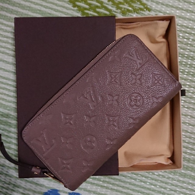 LOUIS VUITTON アンプラント ジッピーウォレット - 財布