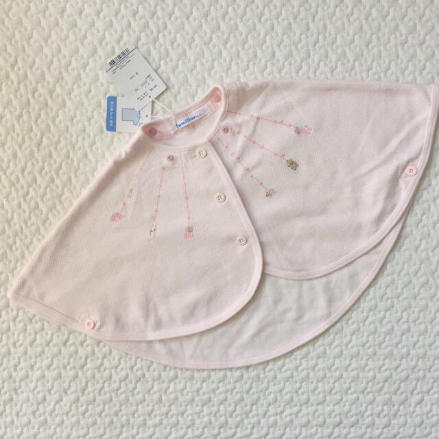 【新品タグ付き】ファミリア♡ベビーケープ ポンチョ ピンク 新生児
