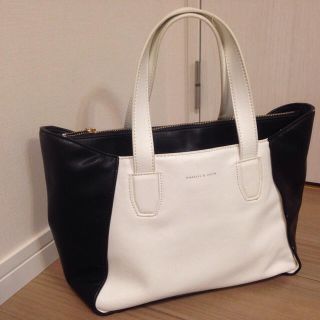 チャールズアンドキース(Charles and Keith)のハンドバッグ(ハンドバッグ)