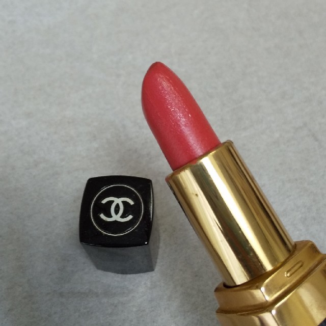 CHANEL(シャネル)のCHANEL 口紅 44 コスメ/美容のベースメイク/化粧品(口紅)の商品写真