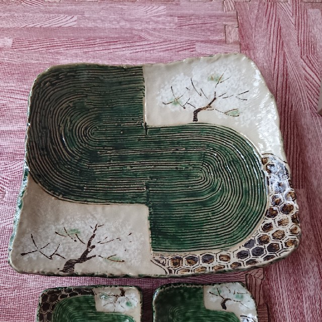 三洋陶器 龍峰窯  織部桜  大皿と小皿のセット