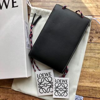 LOEWE - 新品 LOEWE ロエベ ネックポケット ブラック でかロゴの通販