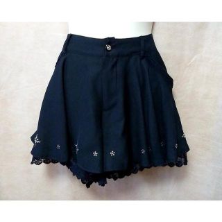 アクシーズファム(axes femme)の綺麗 アクシーズファム レース メタル 装飾 キュロット ショート パンツ M(キュロット)