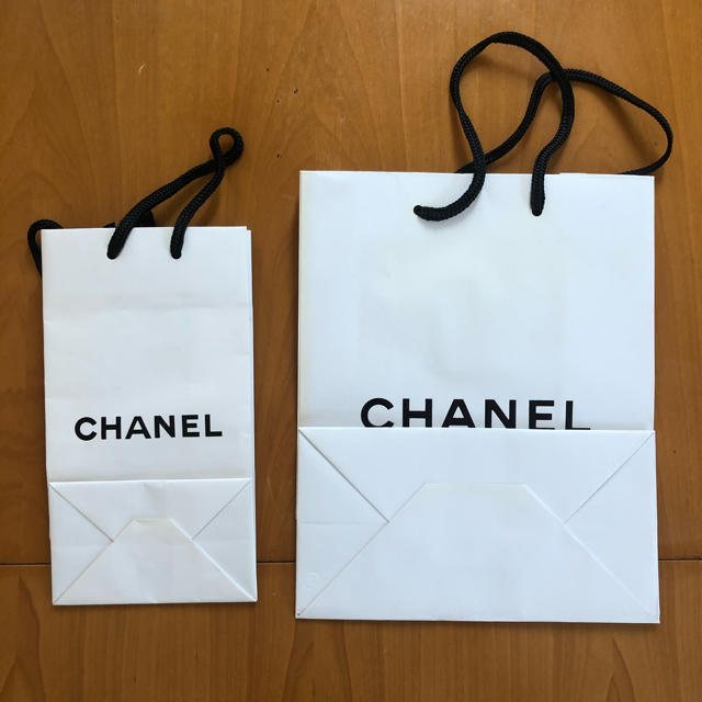 CHANEL(シャネル)のCHANEL ショップ袋 2枚セット　シャネル レディースのバッグ(ショップ袋)の商品写真