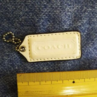 コーチ(COACH)のCOACH 白タグ(キーホルダー)