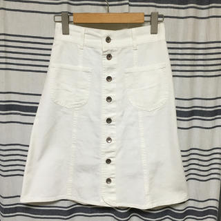 ダブルクローゼット(w closet)のW closetの白スカート(ひざ丈スカート)