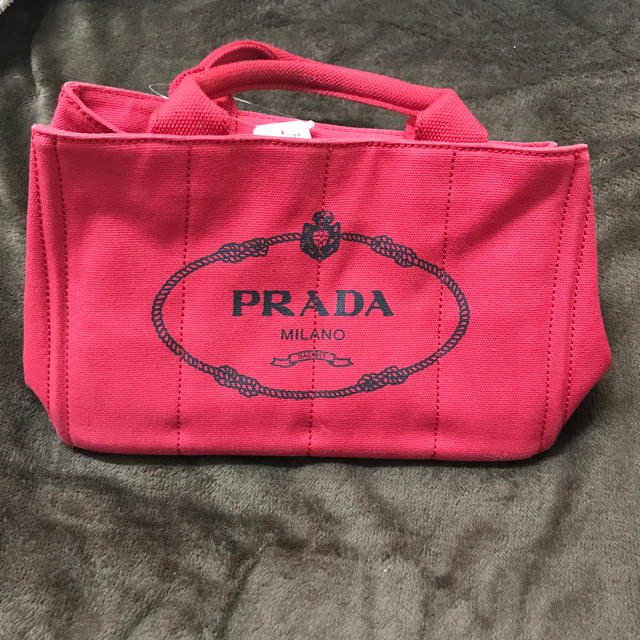 新発売の PRADA /カナパ カナパ プラダ CANAPA レッド トートバッグ S