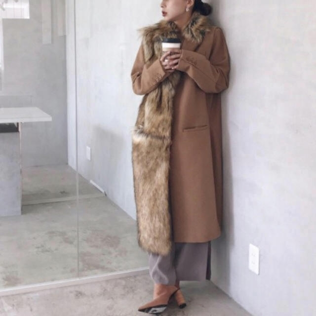 Ameri VINTAGE(アメリヴィンテージ)のFUR DOCKING COAT レディースのジャケット/アウター(毛皮/ファーコート)の商品写真