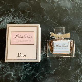 ディオール(Dior)のミスディオール　アブソリュートブルーミング　オードゥパルファン　ミニ香水(香水(女性用))