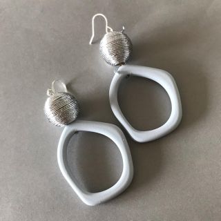 アイスブルー ペールトーン ピアス(ピアス)