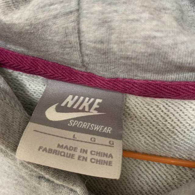 NIKE(ナイキ)のNIKE パーカー レディースのトップス(パーカー)の商品写真