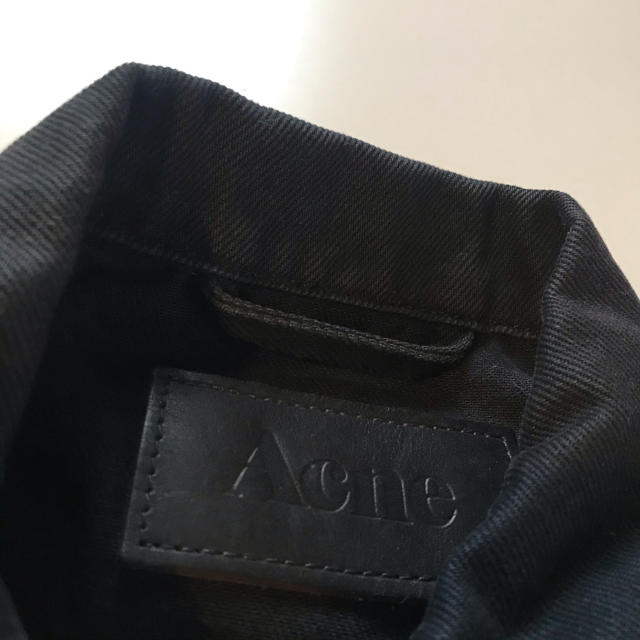 最終値下げ　ACNE STUDIOS ブラックデニム　ジャケット　34 レディースのジャケット/アウター(Gジャン/デニムジャケット)の商品写真