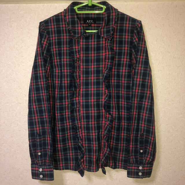 A.P.C(アーペーセー)のA.P.C チェック　フリルシャツ レディースのトップス(シャツ/ブラウス(長袖/七分))の商品写真