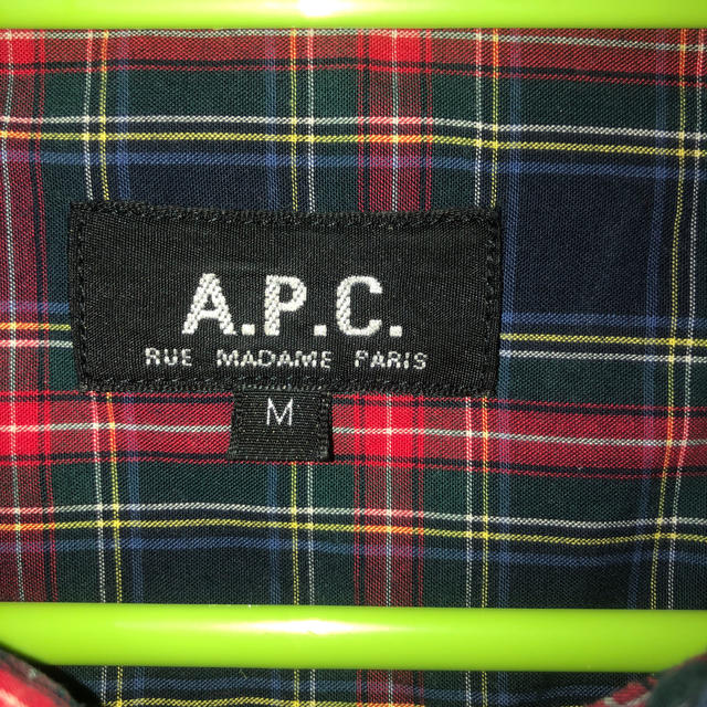 A.P.C(アーペーセー)のA.P.C チェック　フリルシャツ レディースのトップス(シャツ/ブラウス(長袖/七分))の商品写真