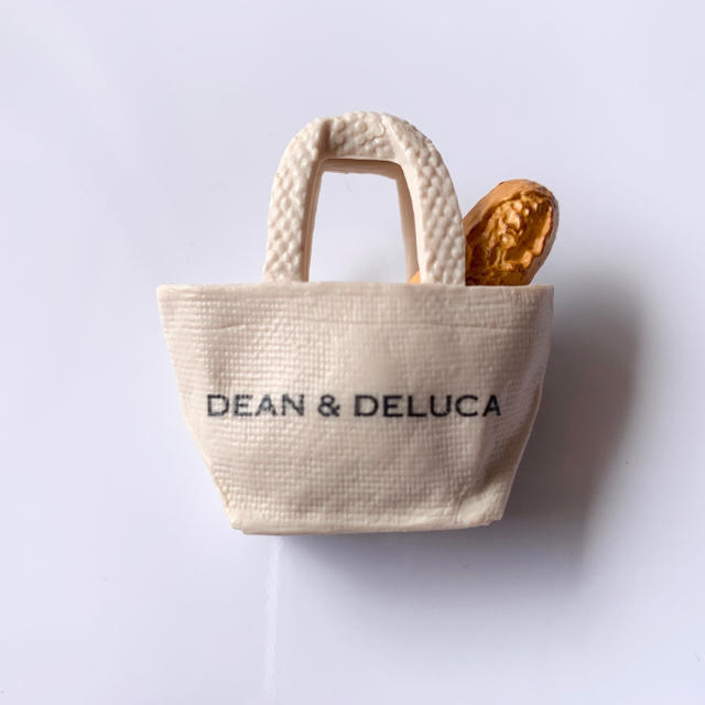 DEAN & DELUCA(ディーンアンドデルーカ)のDEAN&DELUCA ディーンアンドデルーカ ミニチュア　マグネット  エンタメ/ホビーのコレクション(ノベルティグッズ)の商品写真