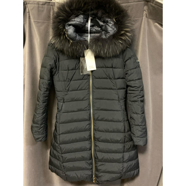 TATRAS タトラス サイズ03.165/88A 黒、リバーシブルダウンコート ...