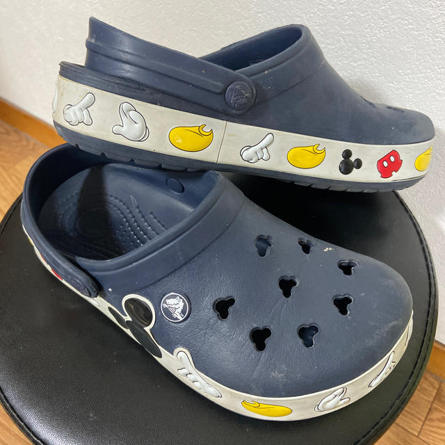 Crocs クロックス スリッポン キッズ ディズニー サンダル 22センチの通販 By みえ S Shop クロックスならラクマ