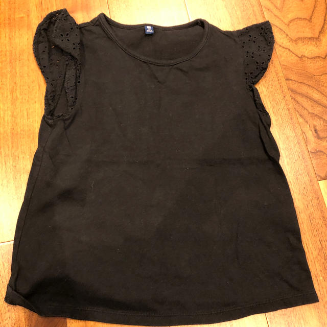 UNIQLO(ユニクロ)の女の子130cm夏服 キッズ/ベビー/マタニティのキッズ服女の子用(90cm~)(Tシャツ/カットソー)の商品写真